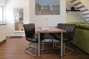 Strandhafer Whg. 3 - Blick auf den offenen Ess-/ Wohnbereich