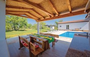 pool