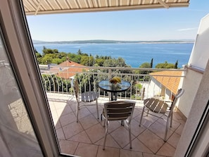 Balcony. balcony with sea view - access from the bedroom