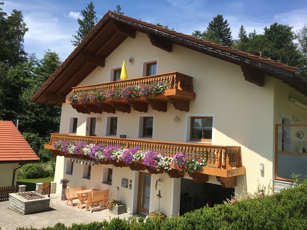 Herzlich willkommen im Haus Peschl