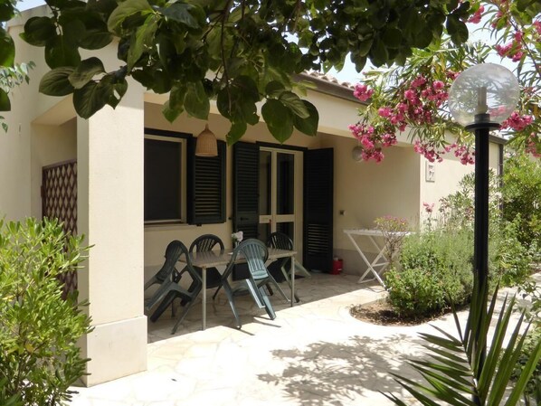 External view of the building. Picture 20