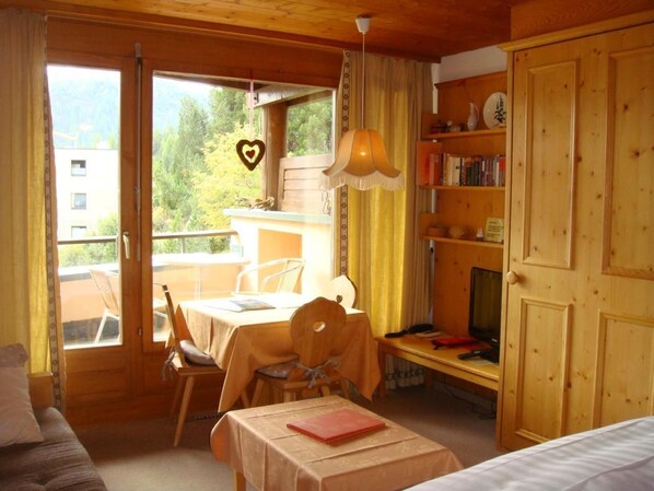 dining table with balcony