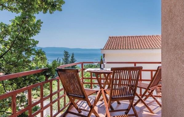 balcony-terrace