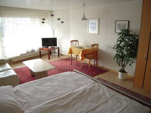 Picture 3