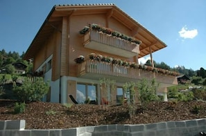 www.panoramachalet.ch