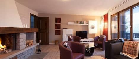 Wohnzimmer Wohnung Ena, Chasa Diala, Scuol