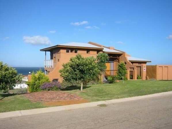 The Gem Holiday Home @ the Garden Route