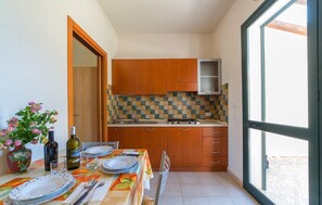 Kitchen with amenities