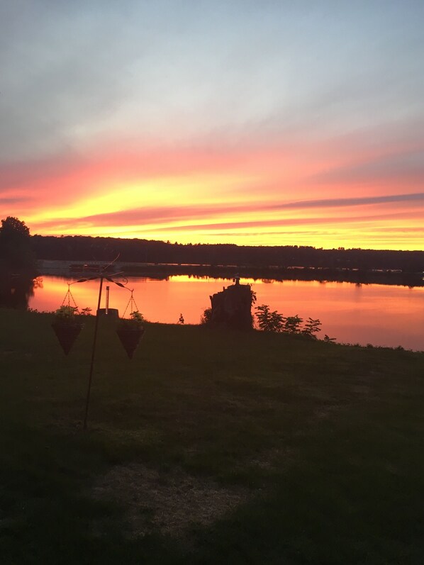 beautiful sunsets every night 