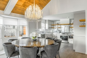 Fully Stocked State-of-the-Art Chef's Kitchen