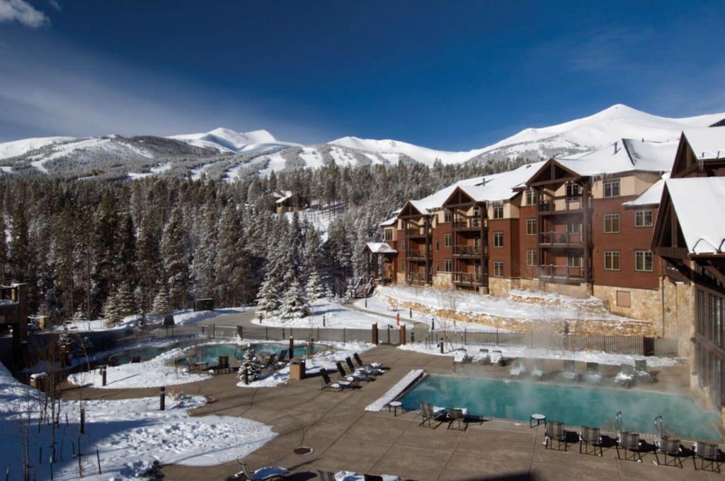 Breckenridge At Christmas 2022 Christmas In Breck At Grand Timber Lodge 2022 - Breckenridge