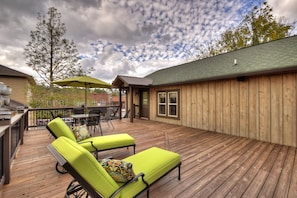 Main Street Cottage - Outdoor Living Space