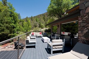 Huge deck with amazing views, gas firepit and plenty of seating