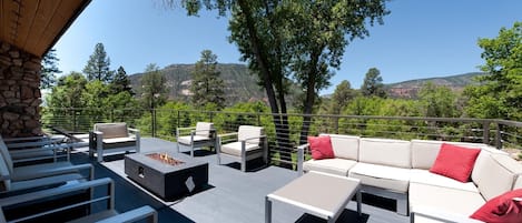 Huge deck with amazing views, gas firepit and plenty of seating