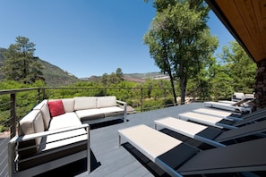 Huge deck with amazing views, gas firepit and plenty of seating