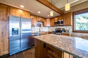 Steamboat Dream Vacation - Ski-In/Ski-Out 2 Bedroom 2 Bath Condo (1)