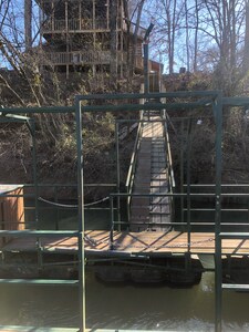 Harvey’s Hideaway Riverfront Cabin