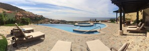 Beautiful 4 bd Villa in Montecristo!