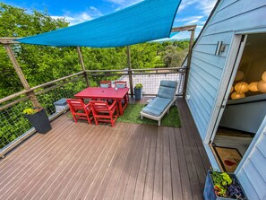 Rooftop wide angle view (scroll down for more roof top deck photos)