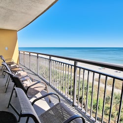 Huge balcony and expansive oceanfront views