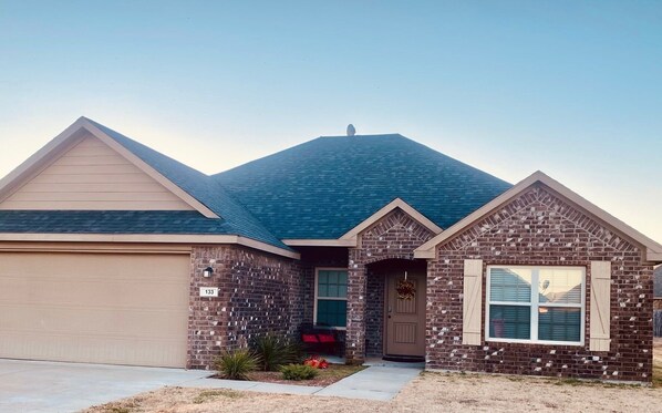 Cabernet Cottage, your home away from home!