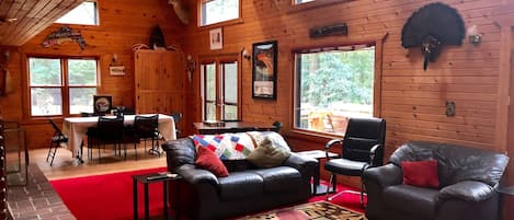 Welcome to PM Trailhead Lodge!