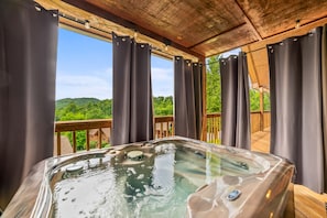 Bain à remous extérieur