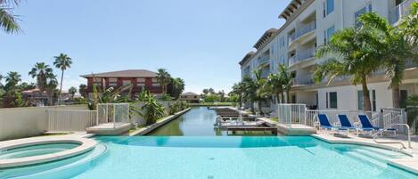 Sparking infinity pool and hot tub