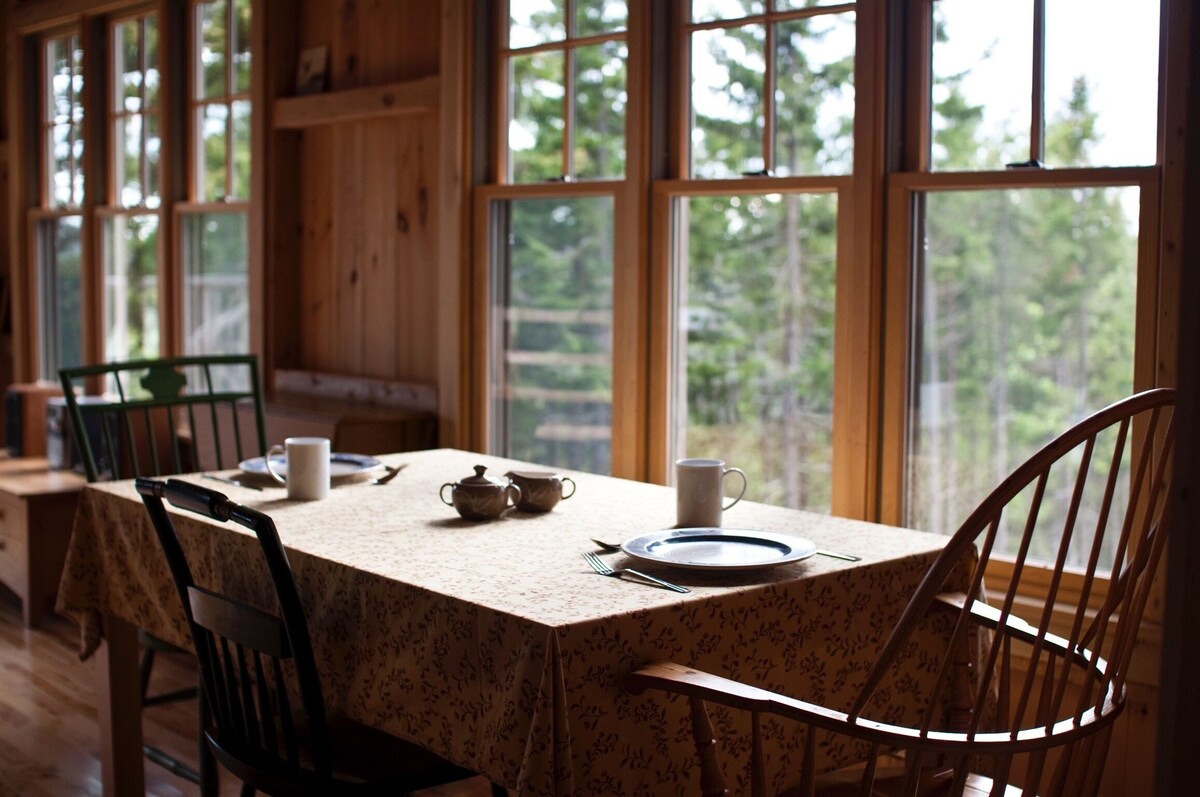 Cabin at Granite Ledge