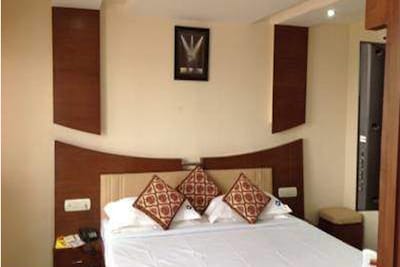 Temple View & Luxury Room Stay @ madurai