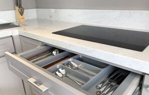 Xuan Apartment Homes