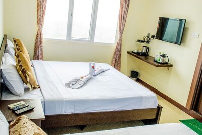 Exotic Double occupancy Ac Rooms/Stay Madurai