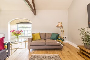 Drackenorth Lodge, near Beaminster: Sitting room