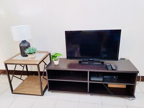 Widescreen Smart TV with Cable Channels