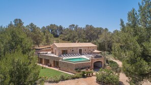 Wunderschöne Finca mit Pool