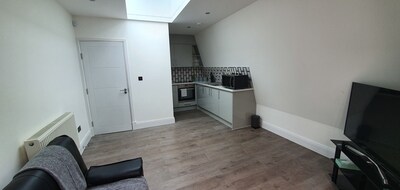 Luxurious 1 Bed Apartment near Wimbledon Tennis