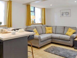Comfortable living area | Ysgoldy Salem - Cewydd Cottages, Cwm-Cewydd, near Machynlleth