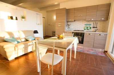 Rome-Fiumicino-10 minutes from the airport