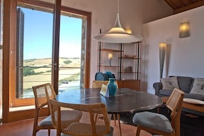 TUSCANY FOREVER RESIDENCE VILLA LIBERTA FIRST FLOOR APARTMENT boutique holiday rental in Volterra