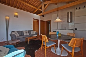 TUSCANY FOREVER RESIDENCE VILLA LIBERTA FIRST FLOOR APARTMENT boutique holiday rental in Volterra 