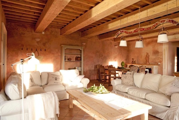 TUSCANY FOREVER RESIDENCE VILLA I SPAZIO GROUND FLOOR