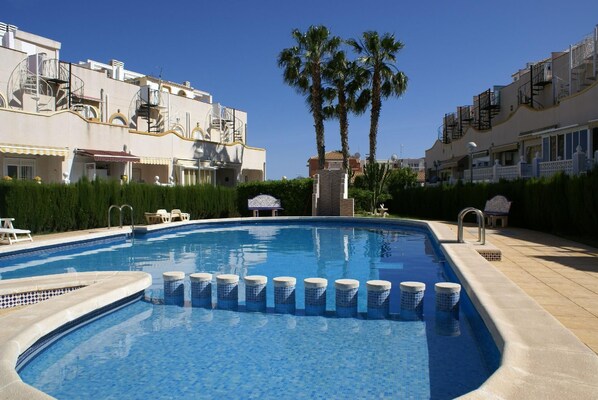 Casa Alegria overlooking the swimming pool