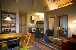 TUSCANY FOREVER RESIDENCE VILLA FAMIGLIA FIRST FLOOR APARTMENT no.8
Boutique holiday rental in Tuscany