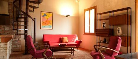 TUSCANY FOREVER RESIDENCE VILLA FAMIGLIA FIRST FLOOR APARTMENT no.7
Boutique holiday rental in Volterra