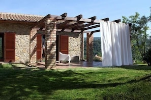 TUSCANY FOREVER PRIVATE VILLA BERTI in MONTESCUDAIO