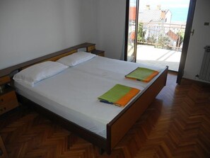 Sleeping room