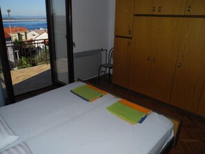 Sleeping room