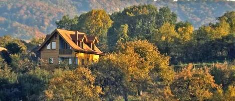 Casa Zollo • self catering vacation rental at the Carpathian Mountains, nearby Sibiu, Transylvania, Romania