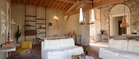 TUSCANY FOREVER RESIDENCE  VILLA I  SPAZIO FIRST FLOOR APARTMENT