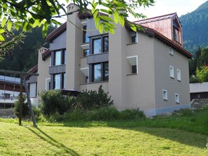 Picture 4